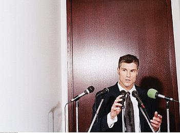 《最后生还者》重制版与PS4版新对比 画面更逼真